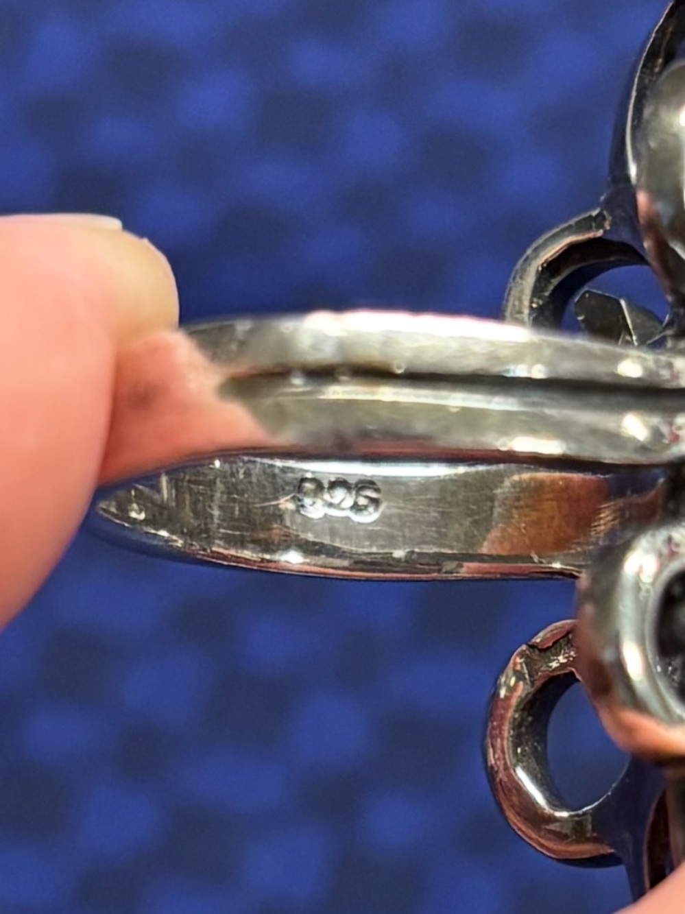 Mexican Silver Scrollwork Filigree Ring - Silver - Picture 4 of 4